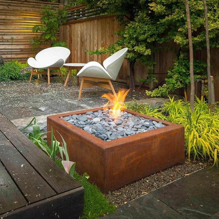 Fogueira em cubo de aço Corten GN-FP-308